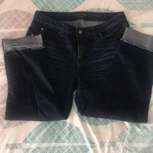 Jenifer Lopez Roll Cuff Jean Capri